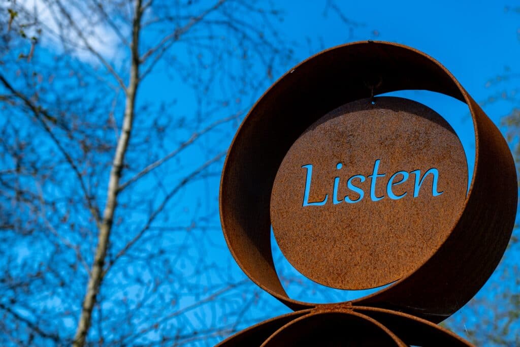 Listen sculpture made of metal